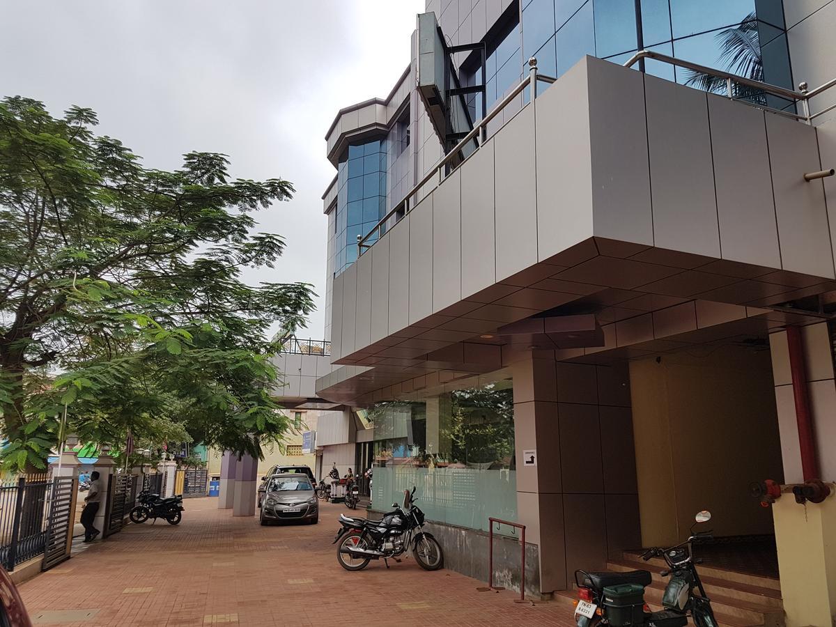 Hotel Subhalakshmi Palace Karaikkudi Luaran gambar