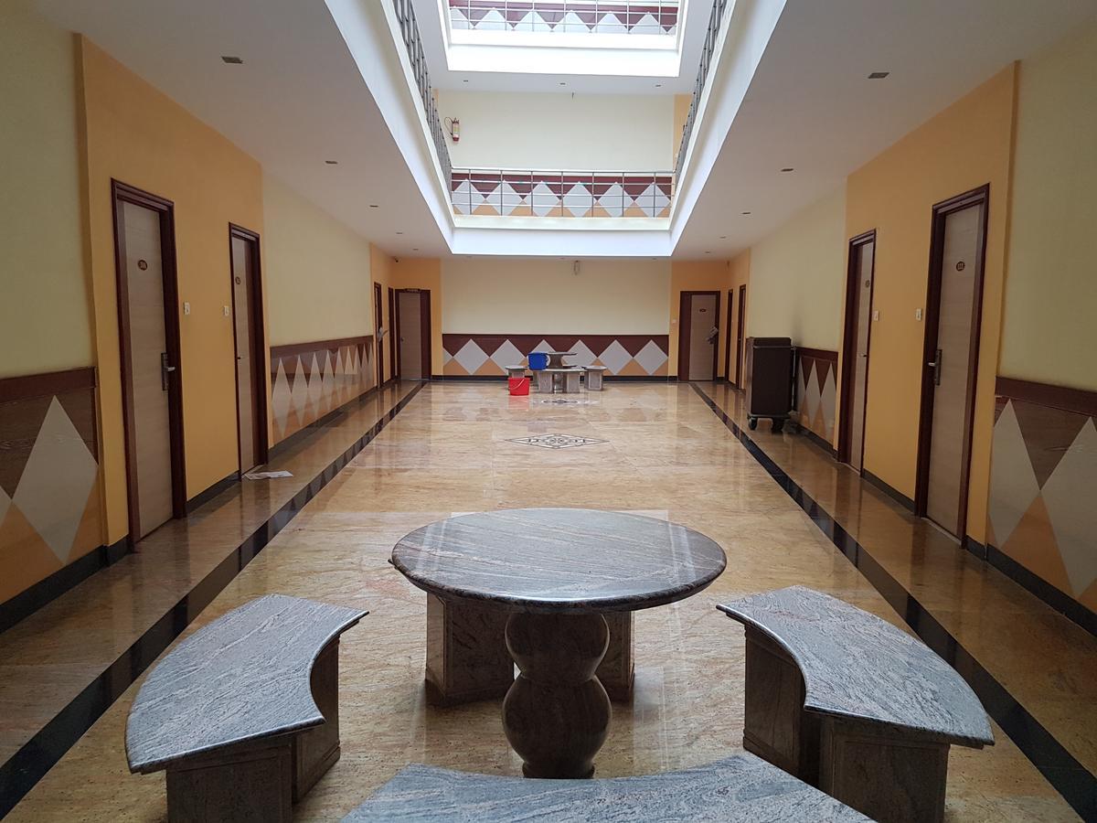 Hotel Subhalakshmi Palace Karaikkudi Luaran gambar