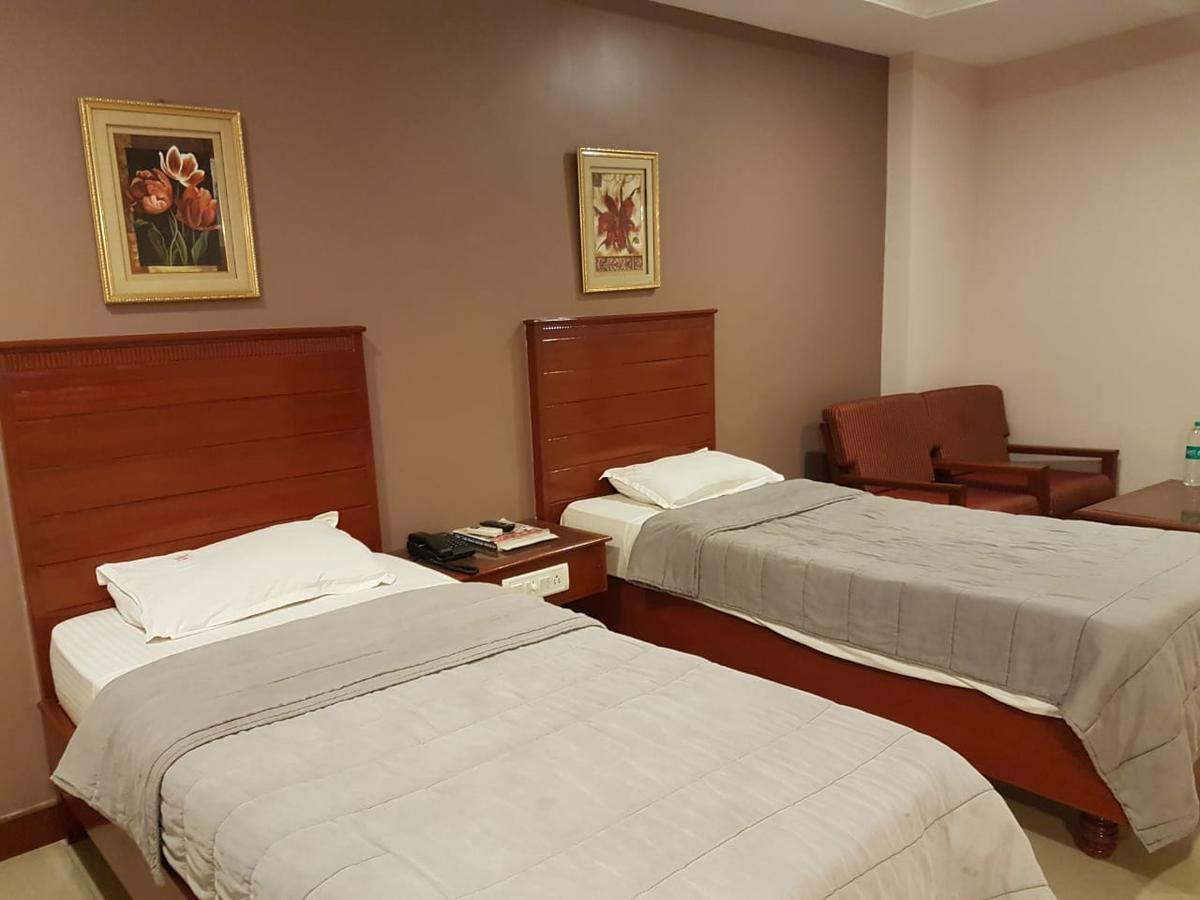 Hotel Subhalakshmi Palace Karaikkudi Luaran gambar