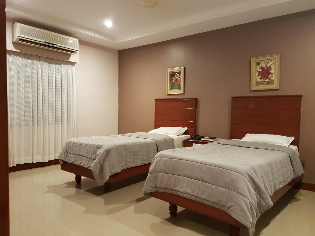 Hotel Subhalakshmi Palace Karaikkudi Luaran gambar