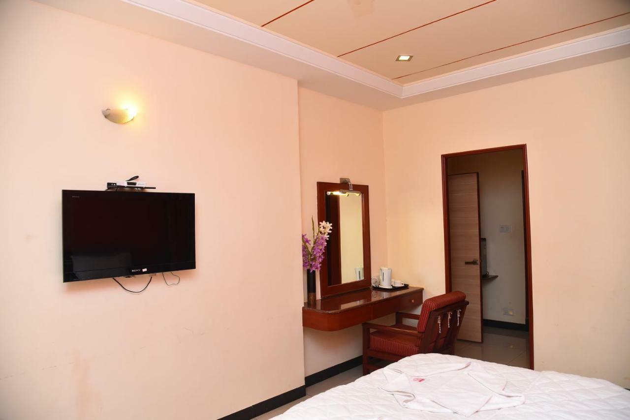 Hotel Subhalakshmi Palace Karaikkudi Luaran gambar
