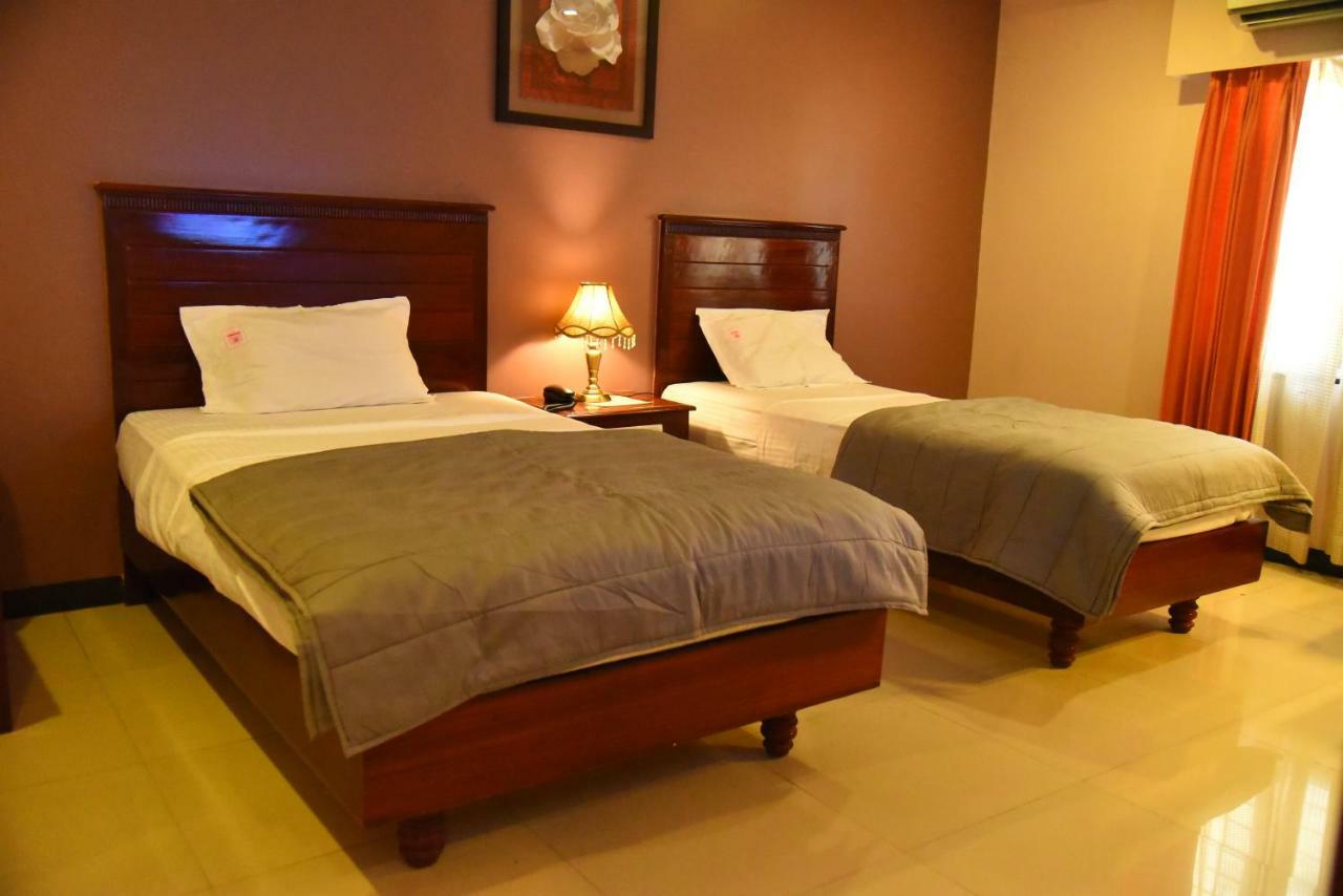 Hotel Subhalakshmi Palace Karaikkudi Luaran gambar