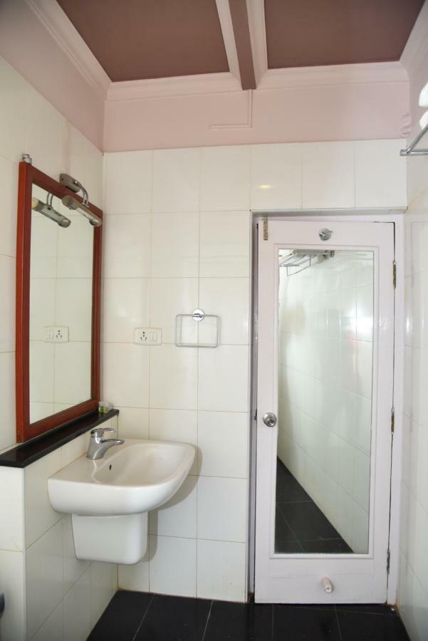 Hotel Subhalakshmi Palace Karaikkudi Luaran gambar