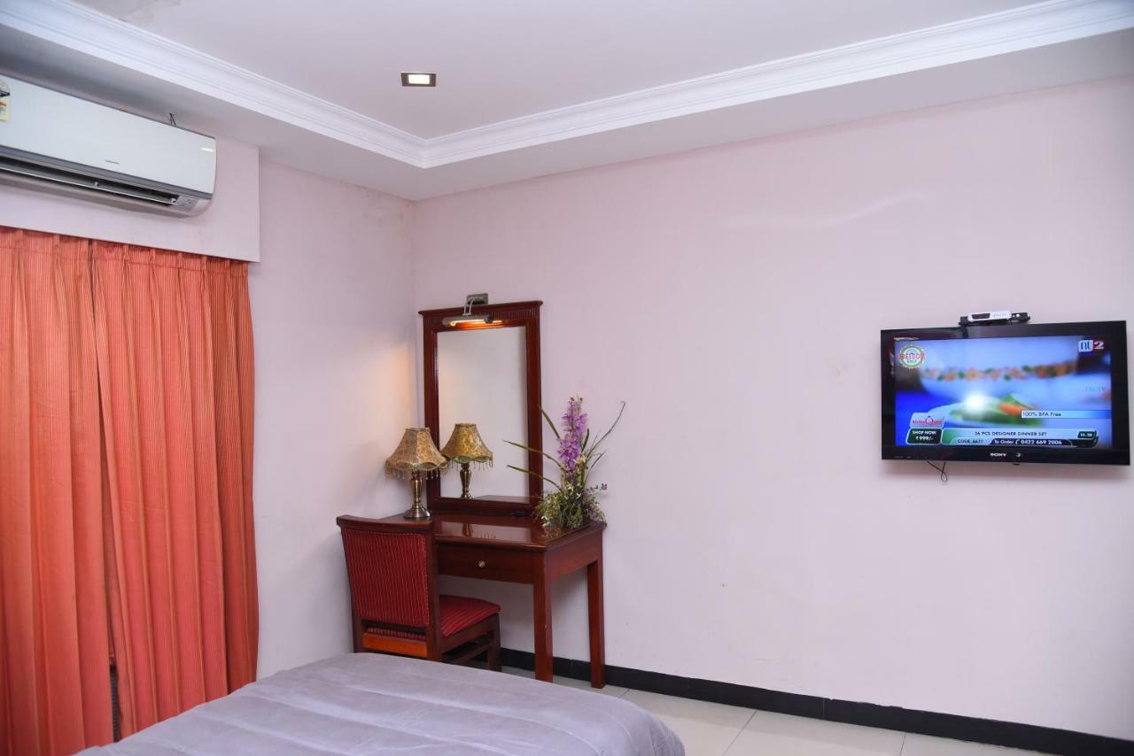 Hotel Subhalakshmi Palace Karaikkudi Luaran gambar
