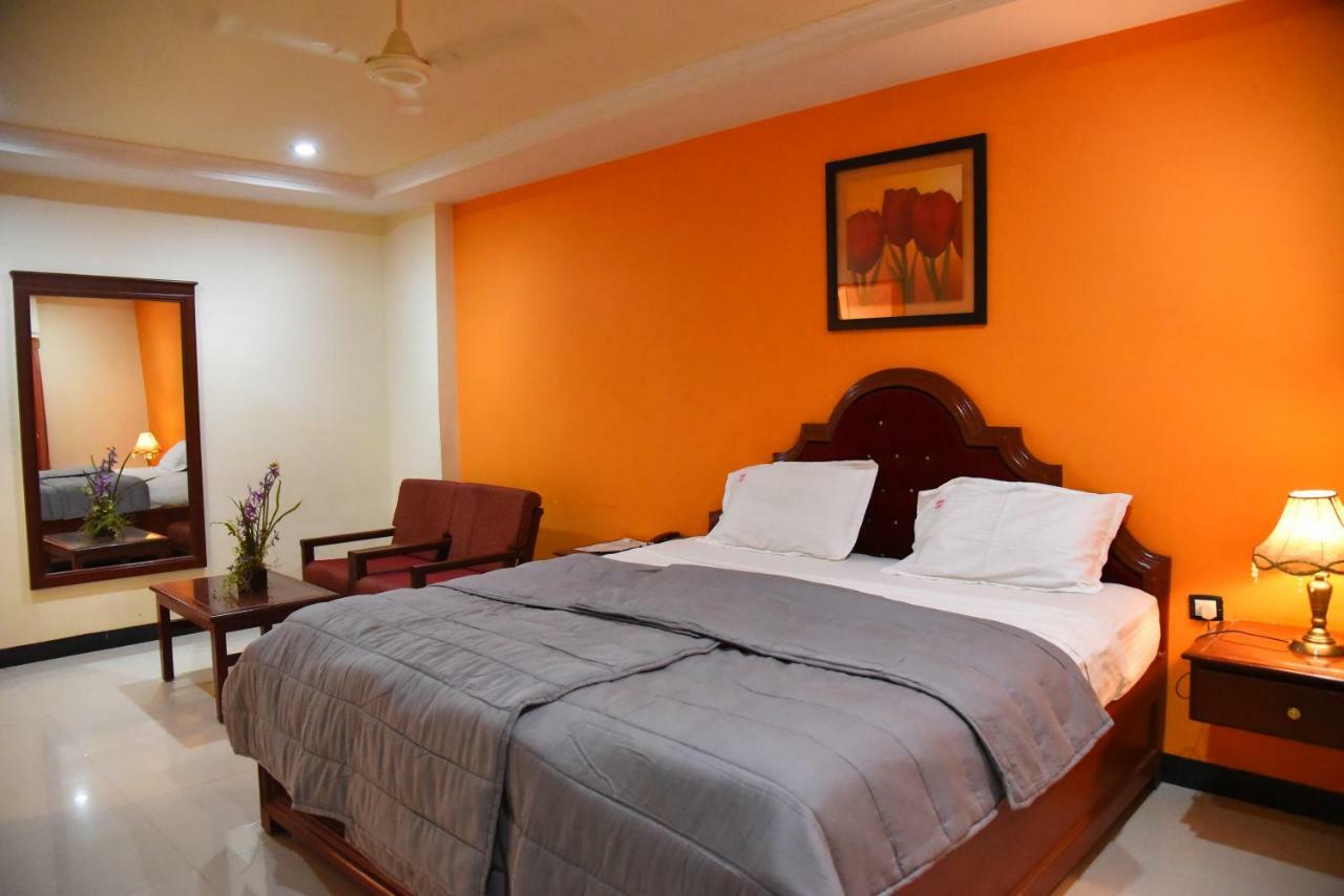 Hotel Subhalakshmi Palace Karaikkudi Luaran gambar
