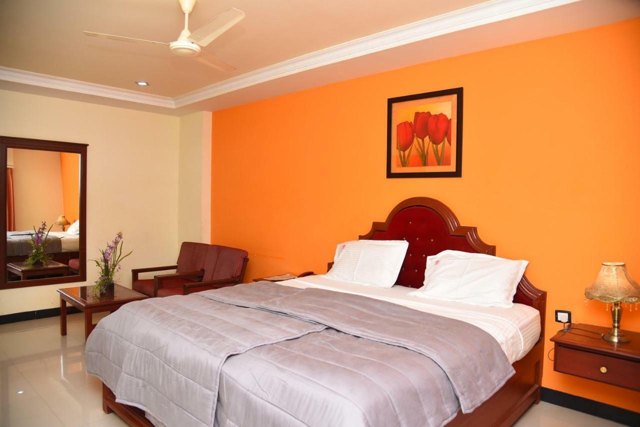 Hotel Subhalakshmi Palace Karaikkudi Luaran gambar